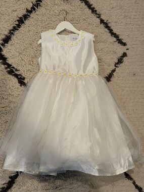 Rachel Riley 7U Girls' White Flower-Trim Tulle Party Dress